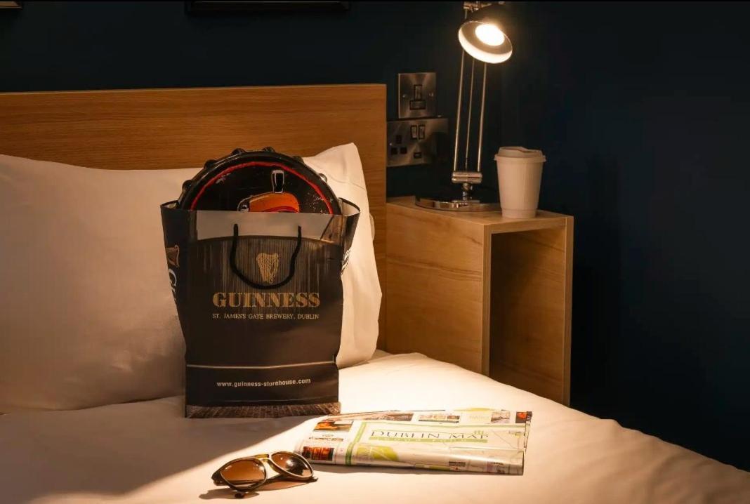 Celtic Lodge Guesthouse - Restaurant & Bar Dublin Exterior foto